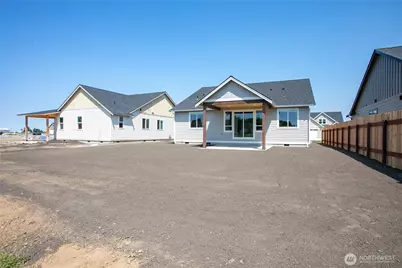 317 W 3rd Street, Everson, WA 98247 - Photo 34