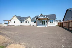 317 W 3rd St, Everson, WA 98247 - Photo 34