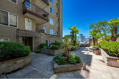1711 E Olive Way #305, Seattle, WA 98102 - Photo 28