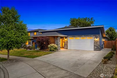 1721 Hillcrest Pkwy, Mount Vernon, WA 98274 - Photo 1