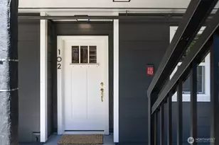 705 N State St, Bellingham, WA 98225 - Photo 2