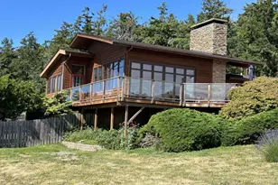 31 N Rhododendron Dr, Port Townsend, WA 98368 - Photo 1