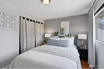 10236 11th Avenue SW, Seattle, WA 98146 - Photo 18