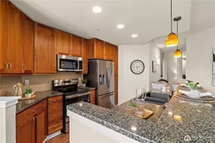 16141 Cleveland St, Redmond, WA 98052 - Photo 8