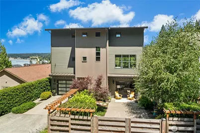 1447 Elm Place, Freeland, WA 98249 - Photo 2