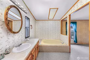 1710 N 33rd Pl, Mount Vernon, WA 98273 - Photo 16