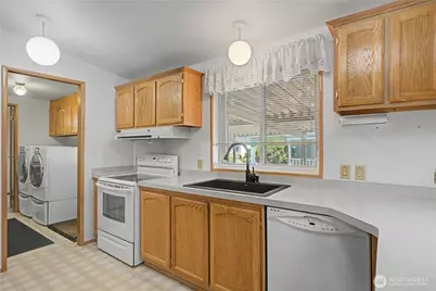 2240 W Broadway Avenue #251, Moses Lake, WA 98837 - Photo 16