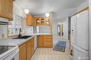 2240 W Broadway Ave, Moses Lake, WA 98837 - Photo 18
