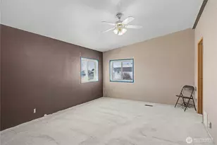 2240 W Broadway Ave, Moses Lake, WA 98837 - Photo 22