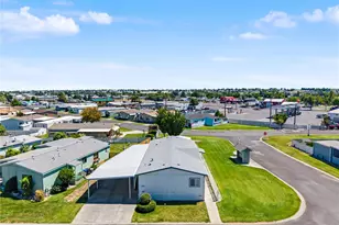 2240 W Broadway Ave, Moses Lake, WA 98837 - Photo 6