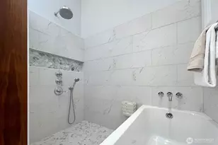 2034 Federal Ave E, Seattle, WA 98102 - Photo 28