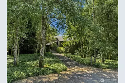 9375 NE Eric Avenue, Bainbridge Island, WA 98110 - Photo 1