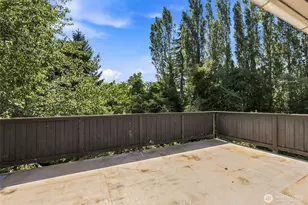 9375 NE Eric Ave, Bainbridge Island, WA 98110 - Photo 32