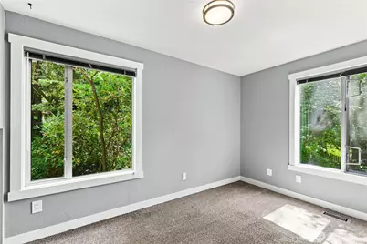 9375 NE Eric Avenue, Bainbridge Island, WA 98110 - Photo 18