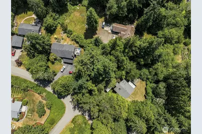 9375 NE Eric Avenue, Bainbridge Island, WA 98110 - Photo 34