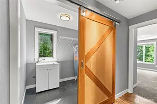 9375 NE Eric Ave, Bainbridge Island, WA 98110 - Photo 22