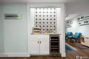 1524 NE 140th St, Seattle, WA 98125 - Photo 14