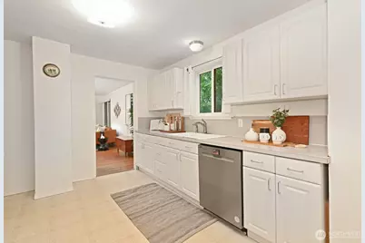 10625 17th Avenue SW, Seattle, WA 98146 - Photo 10