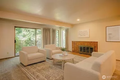 3921 108th Avenue NE #201A, Bellevue, WA 98004 - Photo 4
