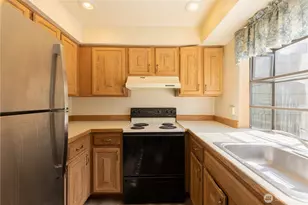 3921 108th Ave NE, Bellevue, WA 98004 - Photo 10