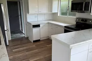 909 95th Ave NE, Bellevue, WA 98004 - Photo 8