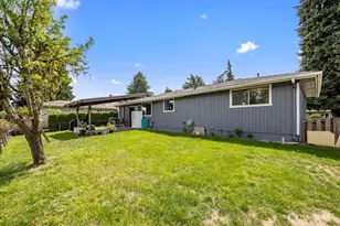 2406 NE 24th St, Renton, WA 98056 - Photo 20