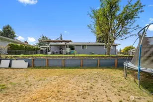 2406 NE 24th St, Renton, WA 98056 - Photo 24