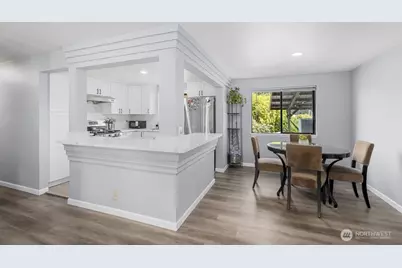 2406 NE 24th Street, Renton, WA 98056 - Photo 8