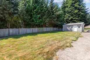 1063 Cascade Ln, Camano Island, WA 98282 - Photo 28