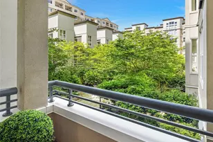 10042 Main St, Bellevue, WA 98004 - Photo 18
