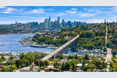 3924 Linden Avenue N #E, Seattle, WA 98103 - Photo 24