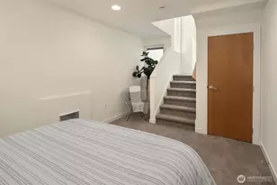 3924 Linden Ave N, Seattle, WA 98103 - Photo 10