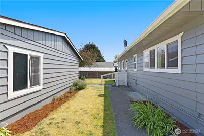 1308 16th Street, Anacortes, WA 98221 - Photo 14