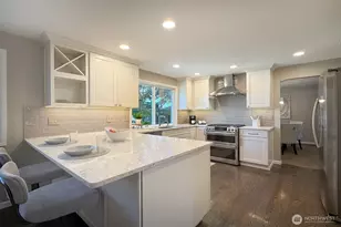 6349 114th Ave SE, Bellevue, WA 98006 - Photo 8