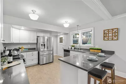 1210 N 2nd Street, Renton, WA 98057 - Photo 10