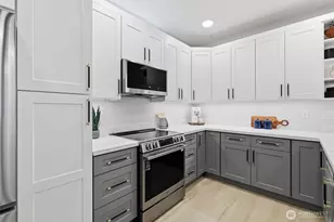 14608 Corliss Ave N, Shoreline, WA 98133 - Photo 12