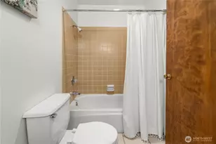 21415 SE 16th Pl, Sammamish, WA 98075 - Photo 16
