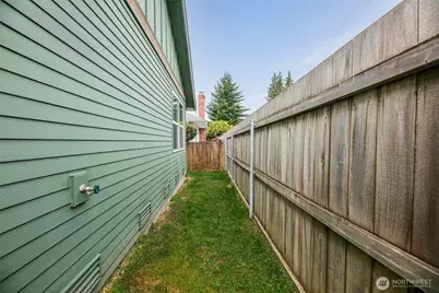 303 E Highland Drive, Arlington, WA 98223 - Photo 32