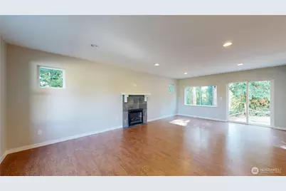 8836 E B Street, Tacoma, WA 98445 - Photo 6