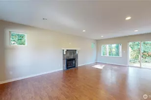 8836 E B St, Tacoma, WA 98445 - Photo 6