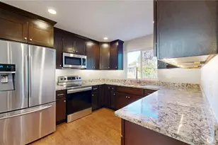 8836 E B St, Tacoma, WA 98445 - Photo 12