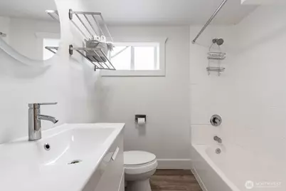 12840 Renton Avenue S #lower, Seattle, WA 98178 - Photo 16