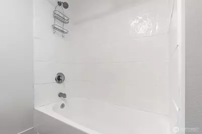 12840 Renton Avenue S #lower, Seattle, WA 98178 - Photo 18