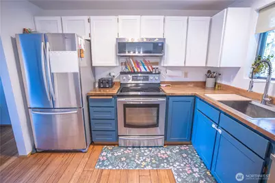 5318 203rd Street Ct E, Spanaway, WA 98387 - Photo 2