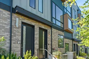 2310 W Newton St, Seattle, WA 98199 - Photo 2
