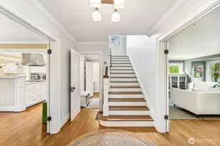 2137 E Hamlin St, Seattle, WA 98112 - Photo 2