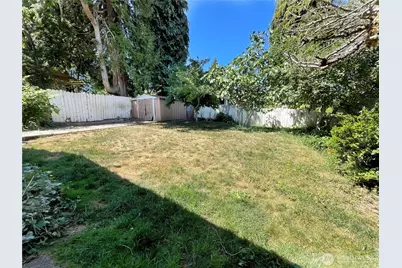 14301 Meridian Avenue N, Seattle, WA 98133 - Photo 12