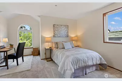 278 Lind Avenue NW, Renton, WA 98057 - Photo 24