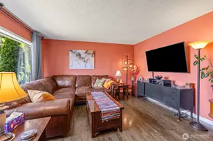 424 W 4th St, Port Angeles, WA 98362 - Photo 10
