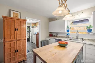 424 W 4th St, Port Angeles, WA 98362 - Photo 16